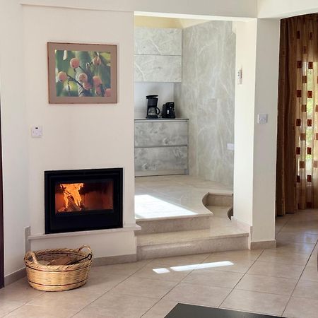 Beach Villa Sofia Нео-Хорио Экстерьер фото
